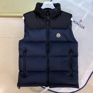Moncler Ghana Short Shinny Nylon Puffer Vest, NEW